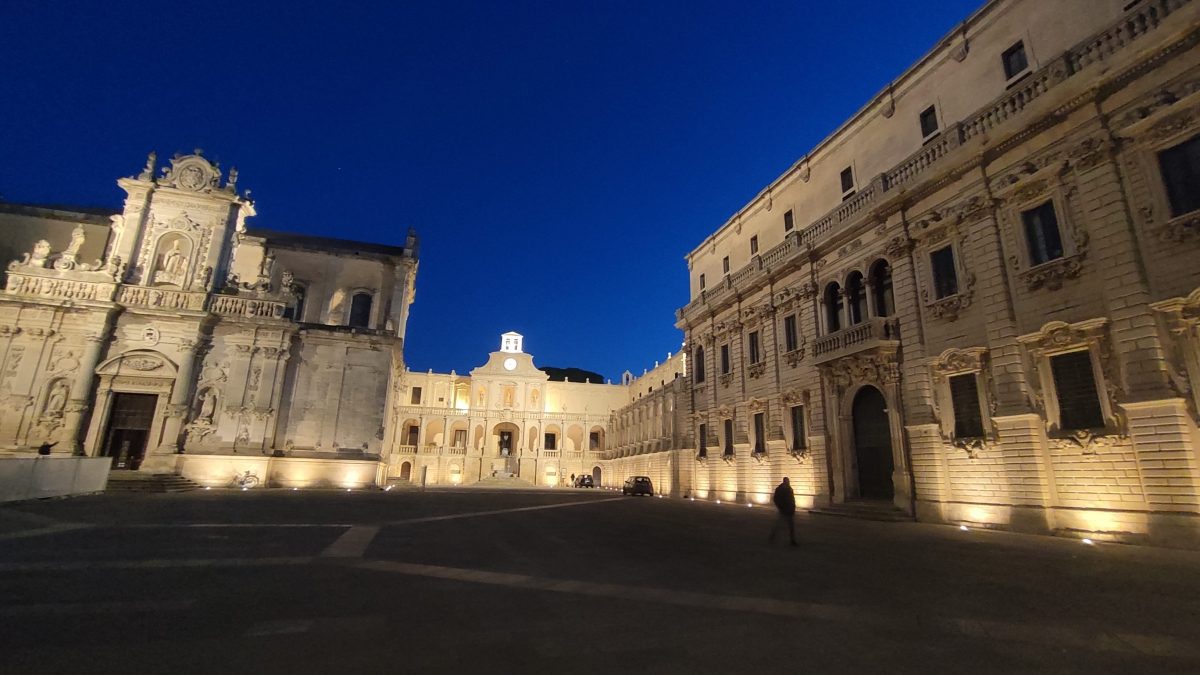 Il cortile del Vescovo, piazza Duomo a Lecce